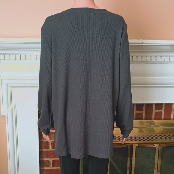 Bloomchic Waffle Knit Top 14-16 Gray Embroidered Floral Split Neck Long Sleeved - Picture 5 of 8